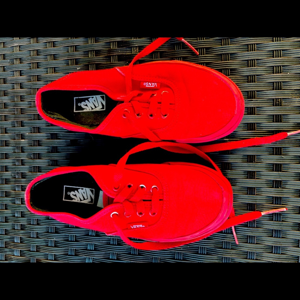 Red boys or girls Vans. EUC great for Christmas pictures or holiday pictures.